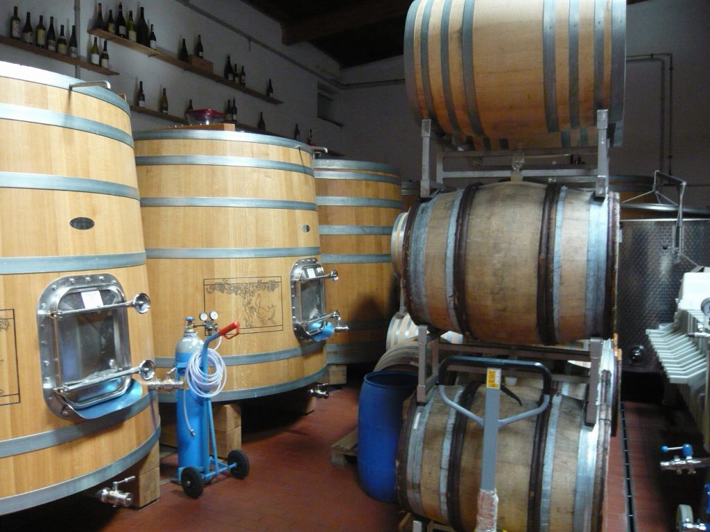 用語解説 樽熟とは ワインにおけるオーク樽の役割 趣味のワイン ワインの通販 葡萄畑ココスのブログ